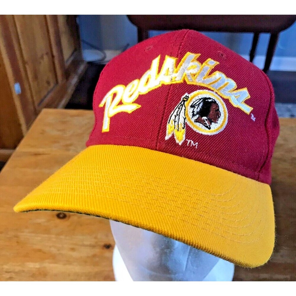 Washington Redskins Hat Sports Specialties Script Fitted 6 3/4 NFL Pro Line
